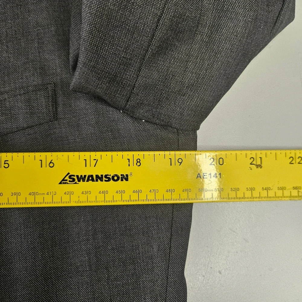 H Freeman & Son George J Good Berkeley Charcoal Gray Naturalaire‎ Suit Mens 39R